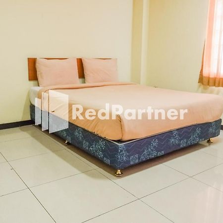 Grand Kembar Hotel Mitra Reddoorz 万隆 外观 照片